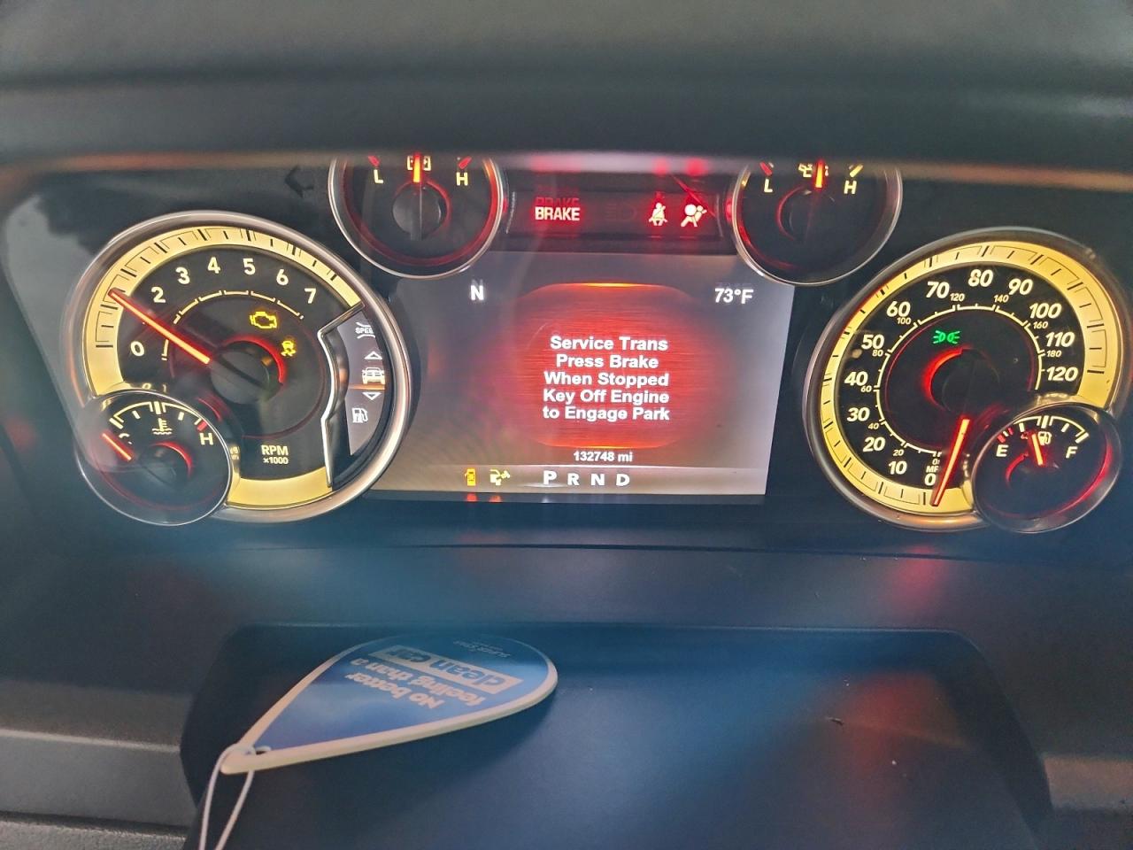 2017 RAM 1500 SLT photo 9