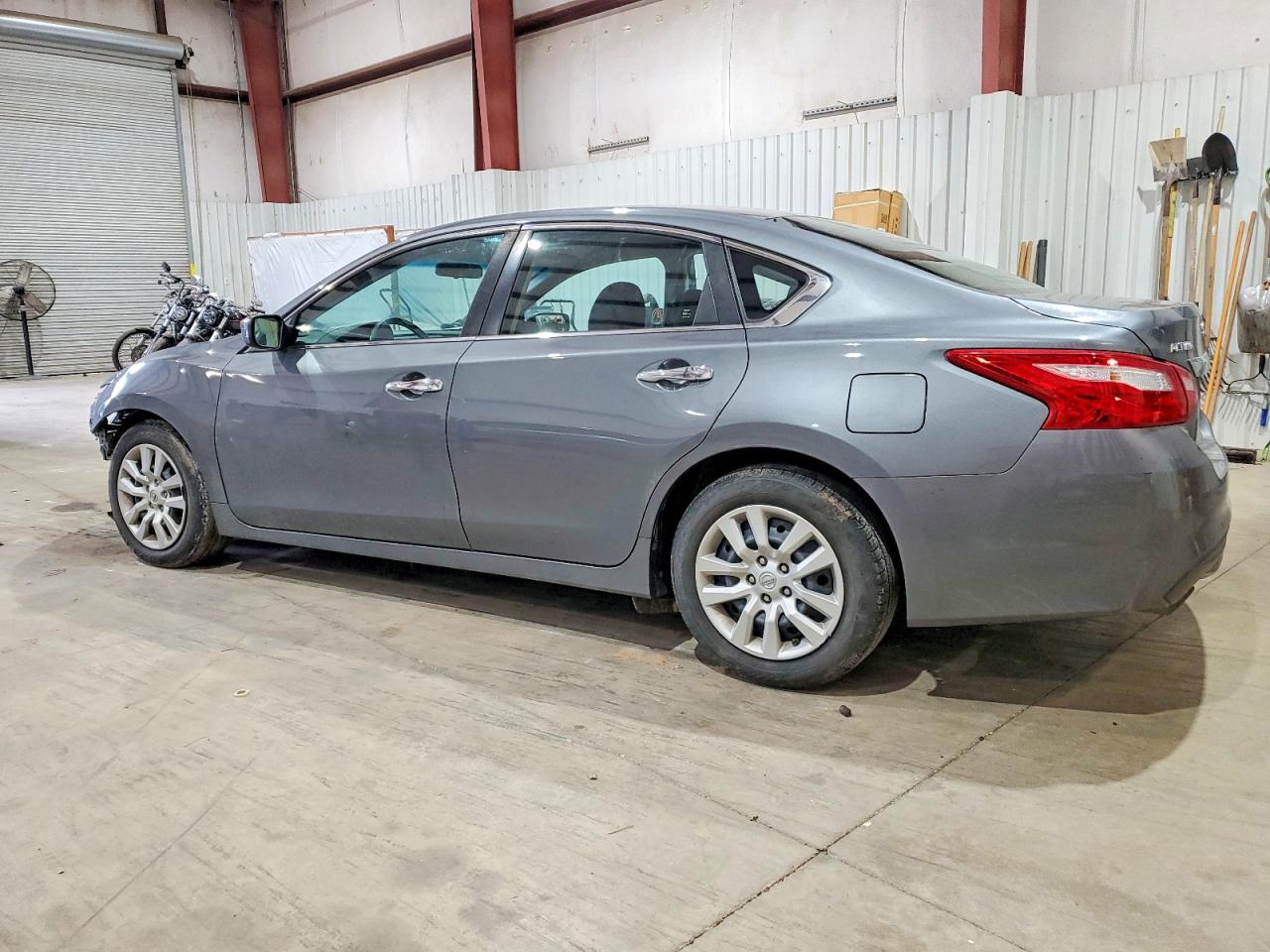 2017 NISSAN ALTIMA 2.5 photo 2