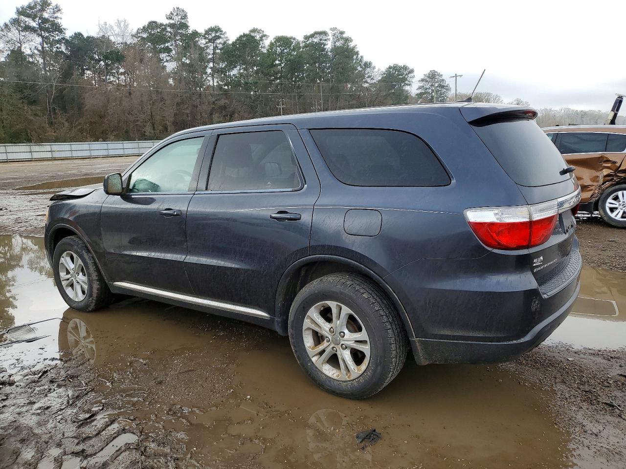 2013 DODGE DURANGO SXT photo 2