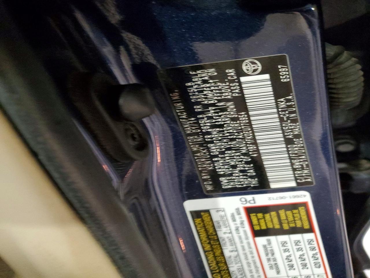 2014 TOYOTA CAMRY L photo 12