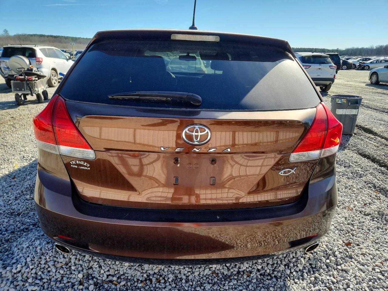 2011 TOYOTA VENZA photo 6