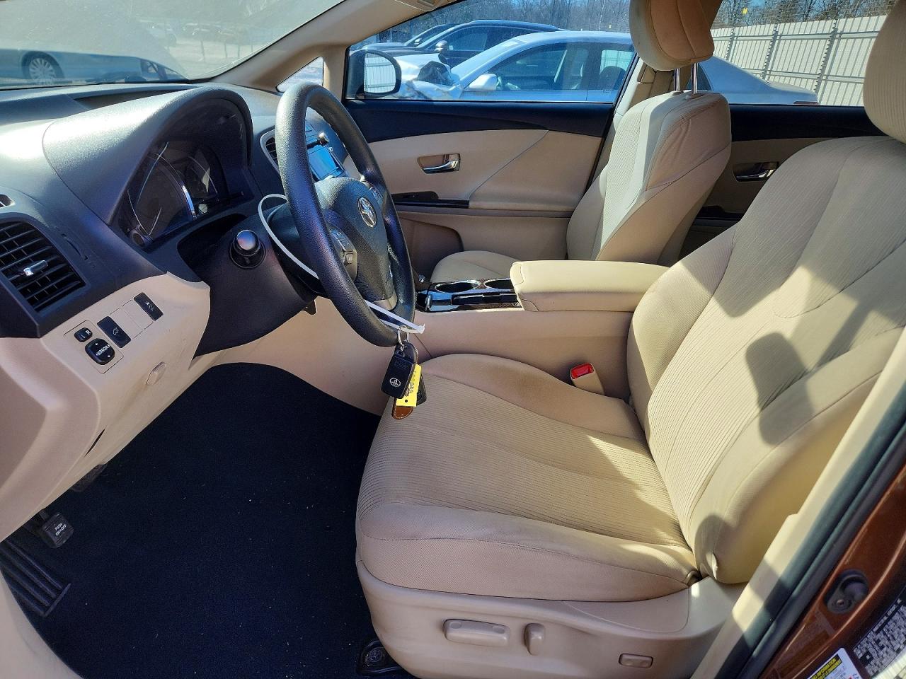 2011 TOYOTA VENZA photo 7