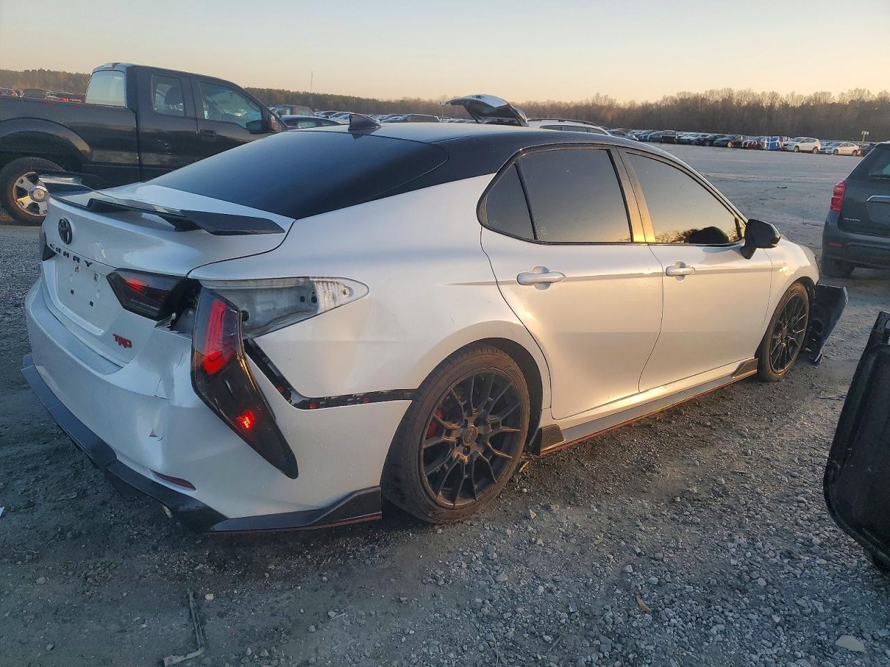 2020 TOYOTA CAMRY TRD photo 3