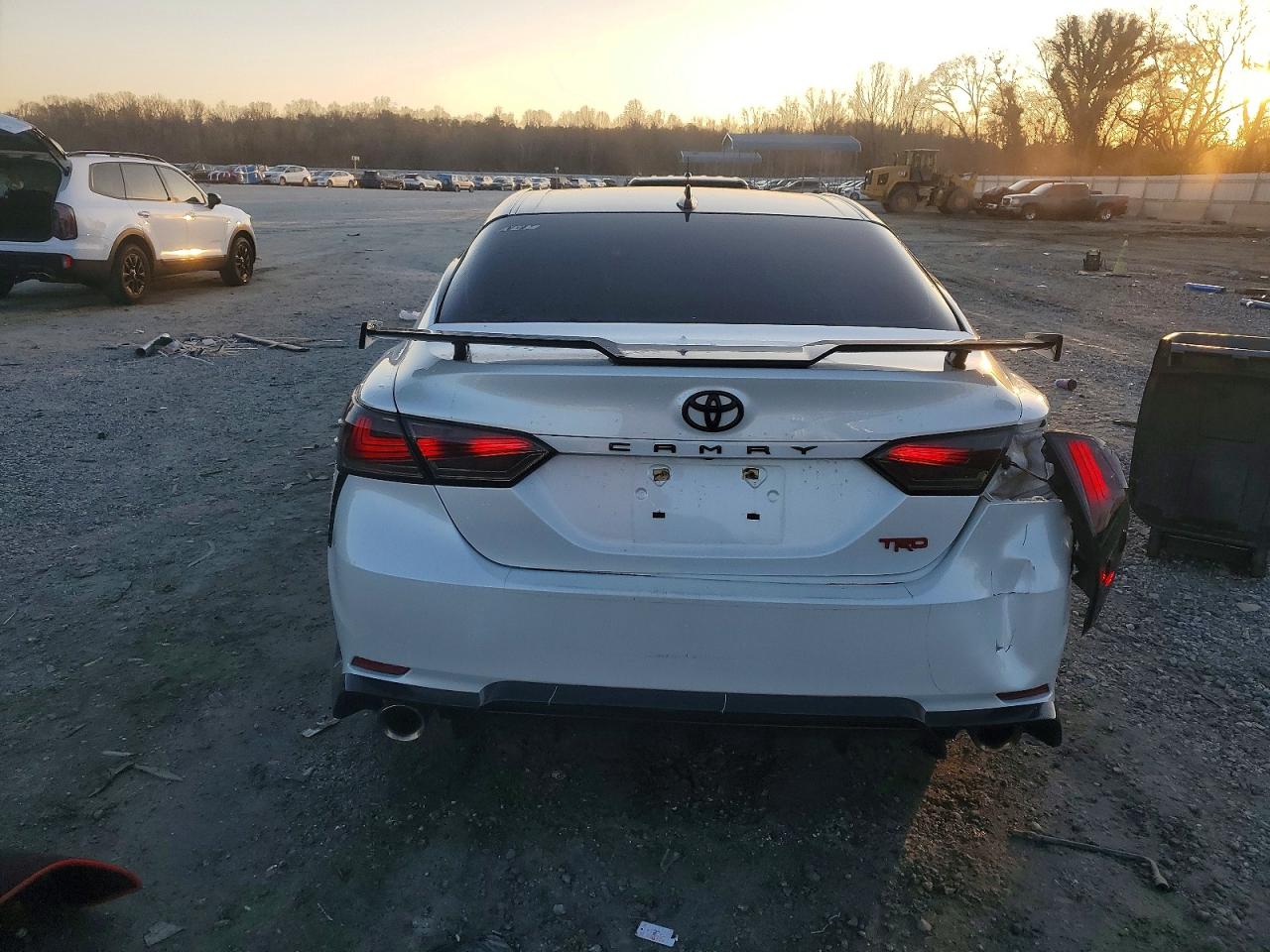 2020 TOYOTA CAMRY TRD photo 6