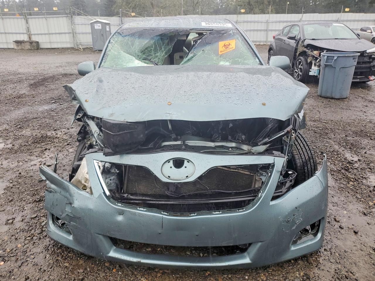 2010 TOYOTA CAMRY BASE photo 5