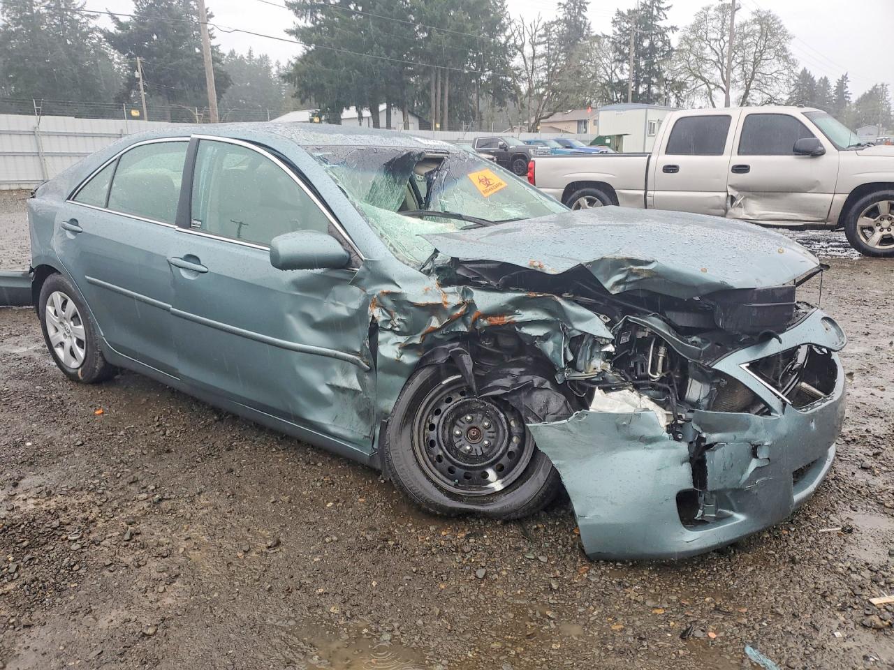 2010 TOYOTA CAMRY BASE photo 4