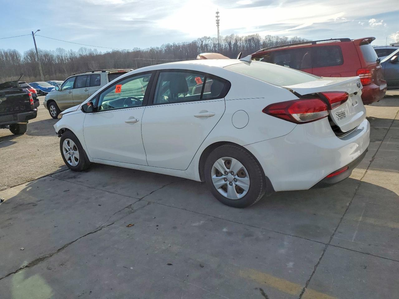 2018 KIA FORTE LX photo 2
