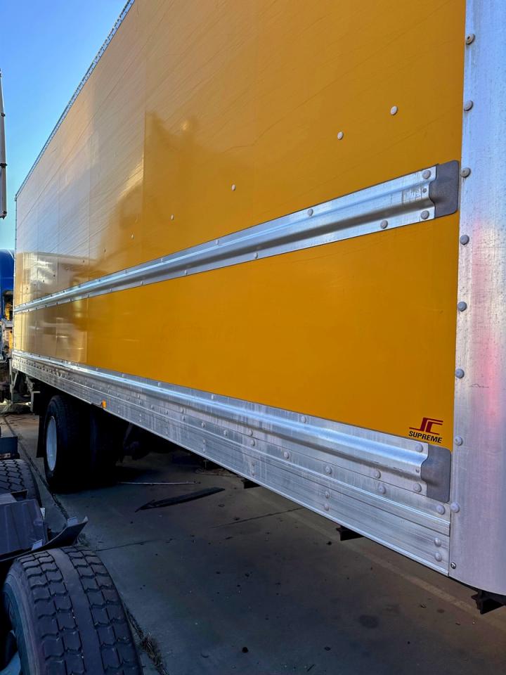 2014 FRHT M2 106 MED photo 13