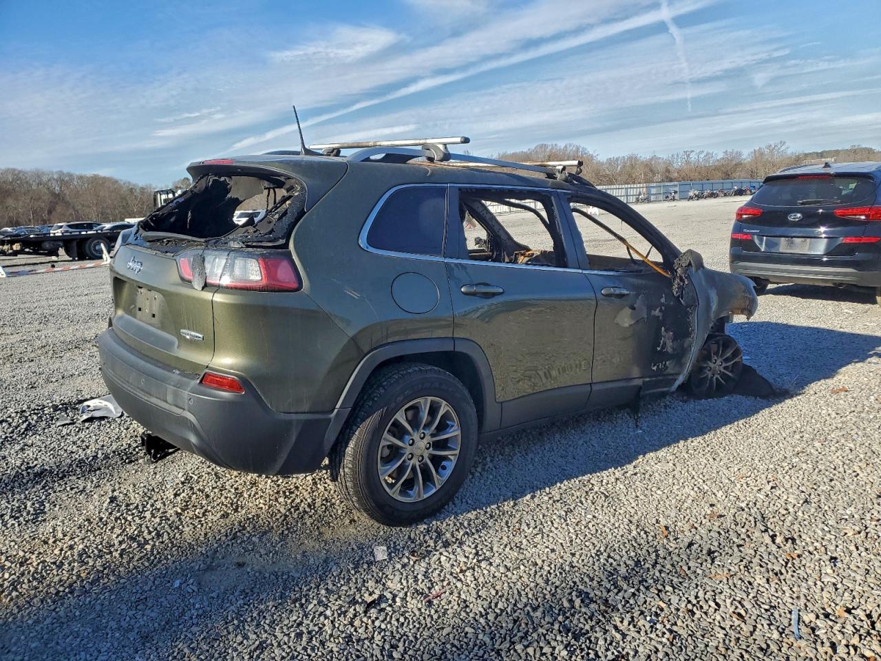 2021 JEEP CHEROKEE LATITUDE PLUS photo 3