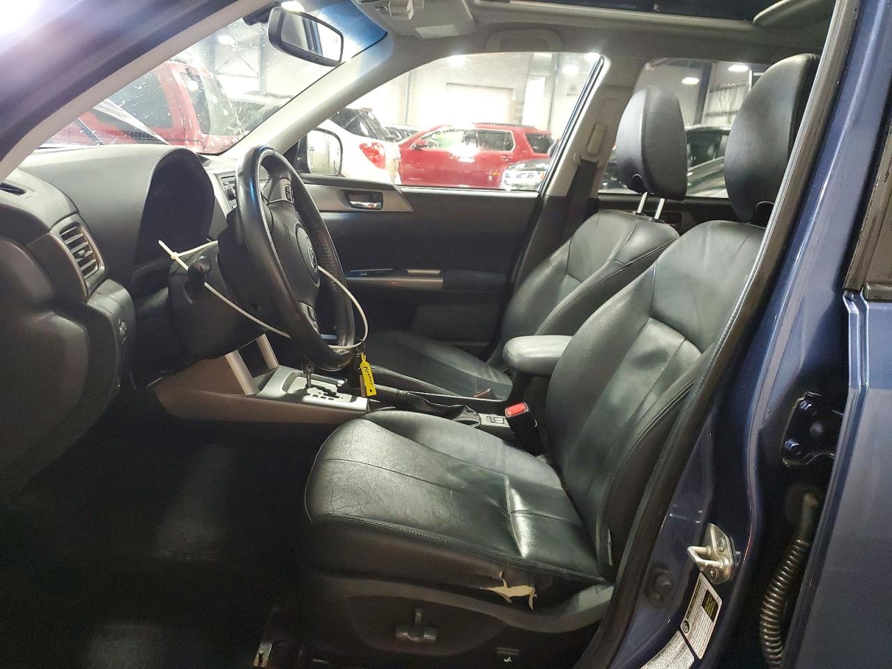 2011 SUBARU FORESTER LIMITED photo 7