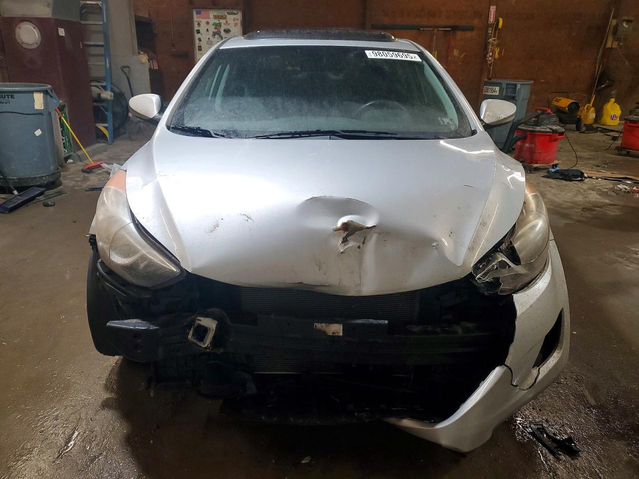 2013 HYUNDAI ELANTRA GLS photo 5