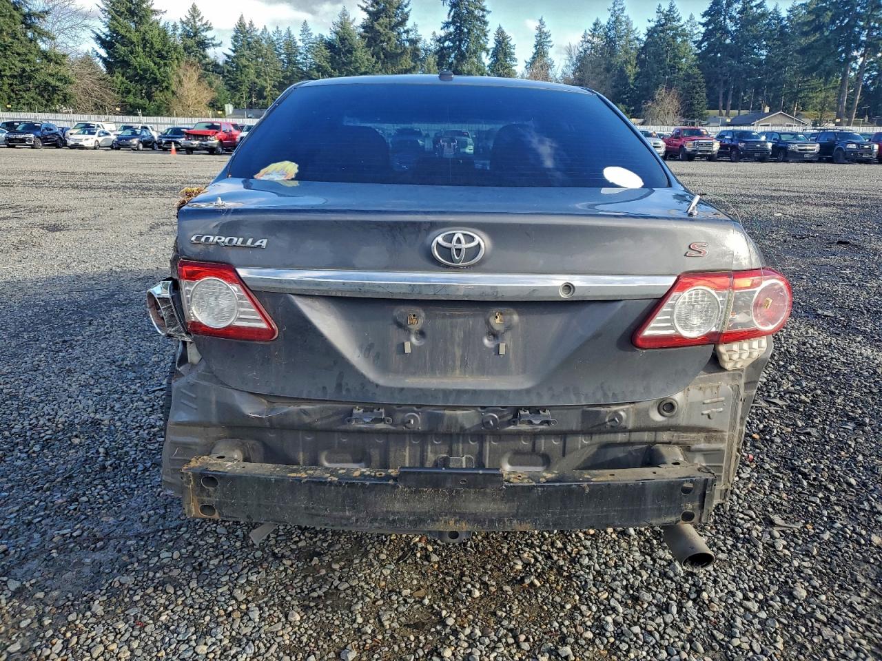 2013 TOYOTA COROLLA BASE photo 6