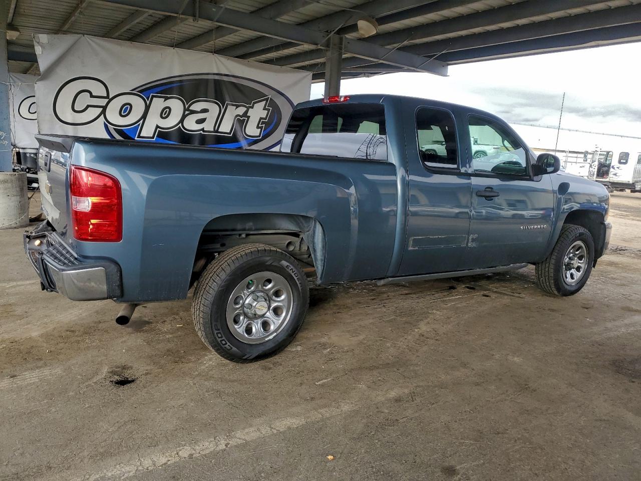 2009 CHEVROLET SILVERADO C1500 photo 3