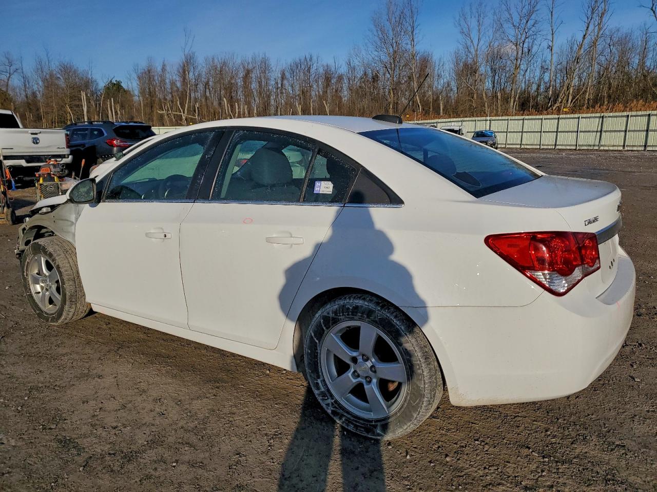 2016 CHEVROLET CRUZE LIMITED LT photo 2