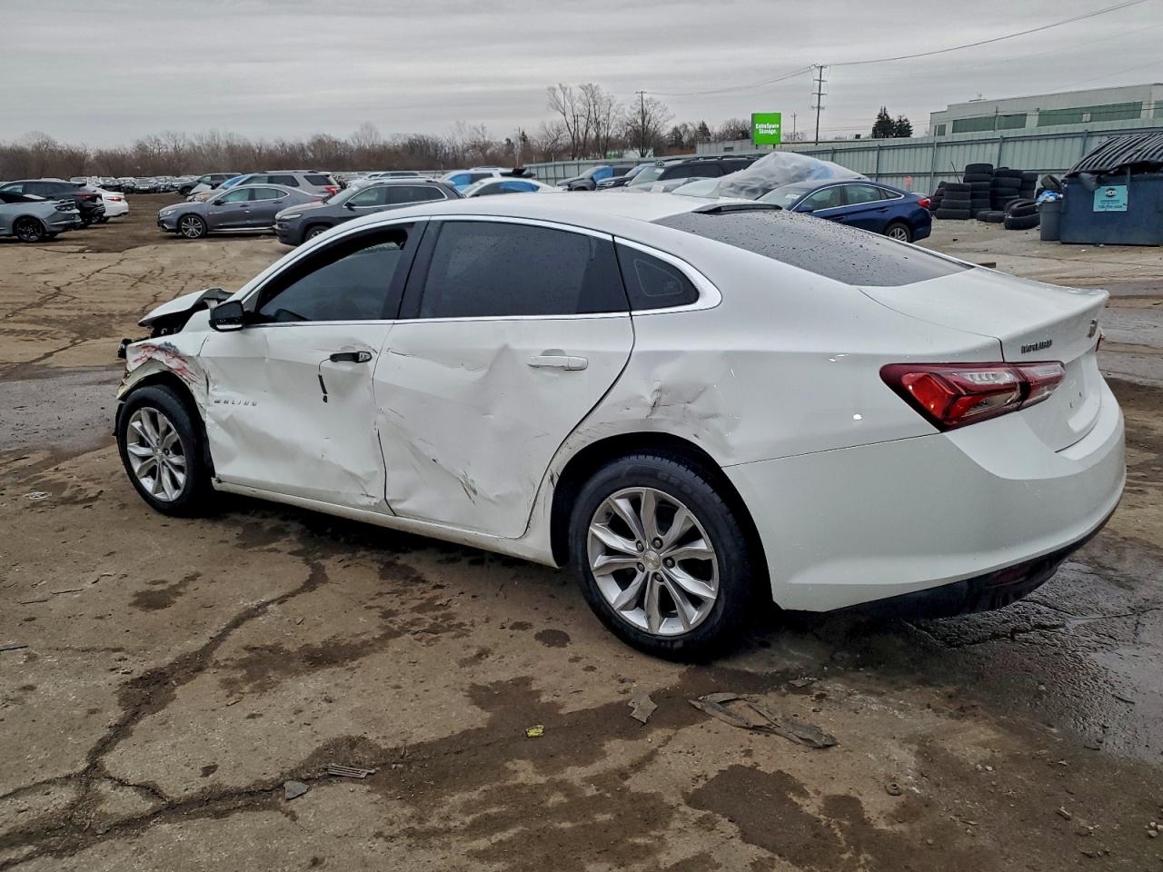 2020 CHEVROLET MALIBU LT photo 2