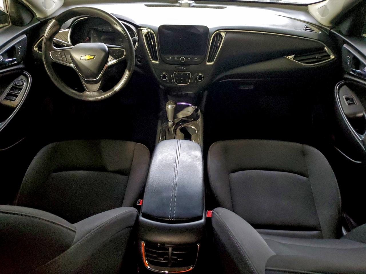2020 CHEVROLET MALIBU LT photo 8