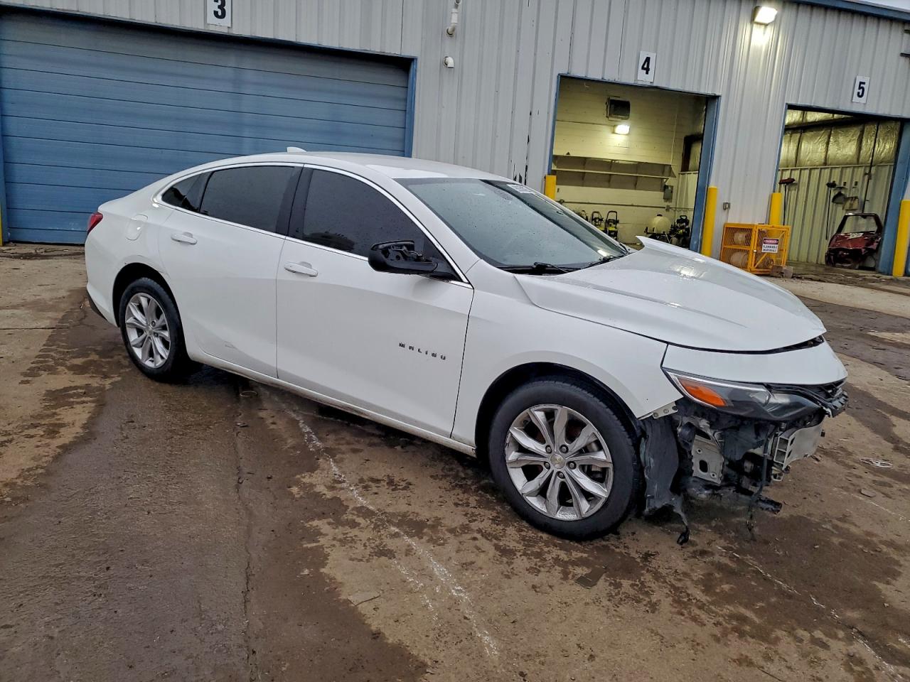 2020 CHEVROLET MALIBU LT photo 4