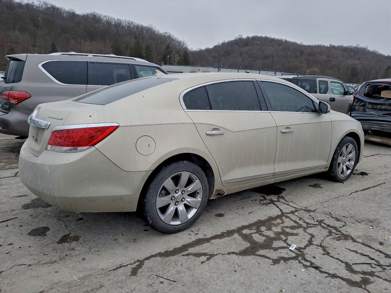 2010 BUICK LACROSSE CX photo 5