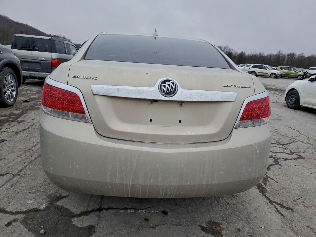 2010 BUICK LACROSSE CX photo 11