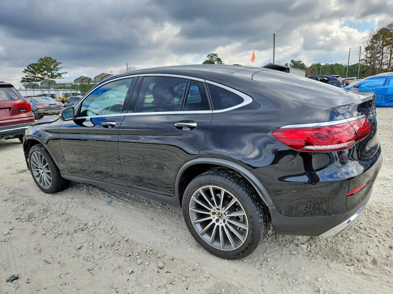 2021 MERCEDES-BENZ GLC COUPE 300 4MATIC photo 3