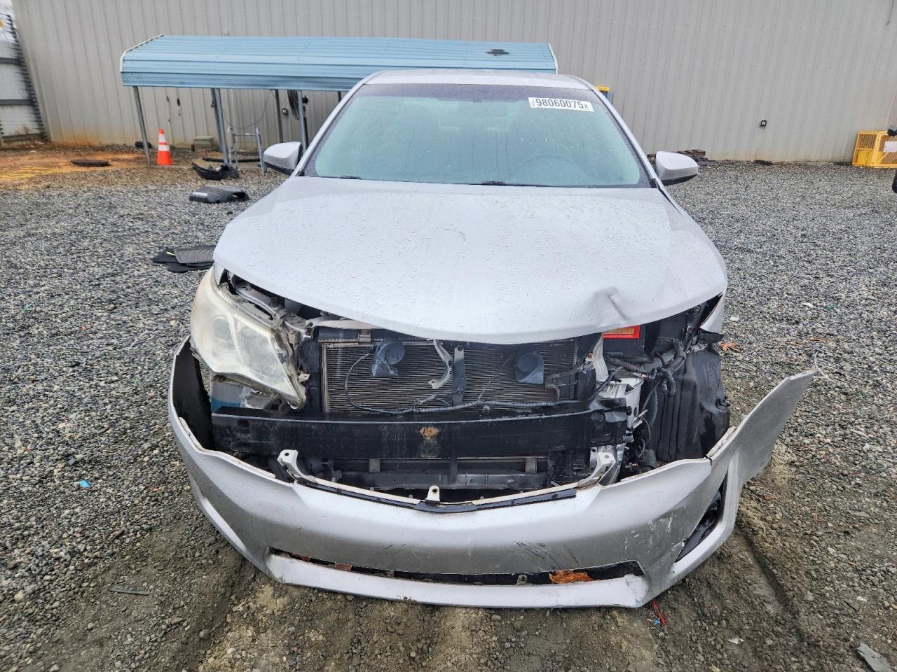 2013 TOYOTA CAMRY L photo 9