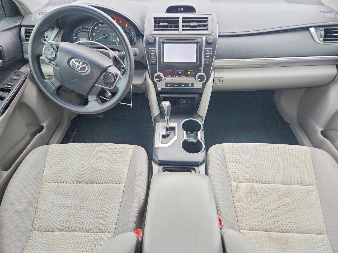 2013 TOYOTA CAMRY L photo 15
