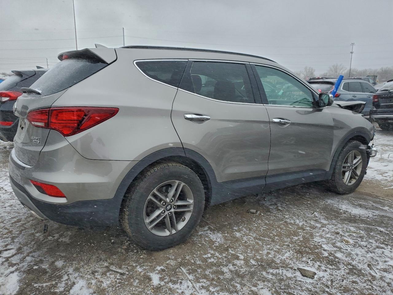 2018 HYUNDAI SANTA FE SPORT photo 3