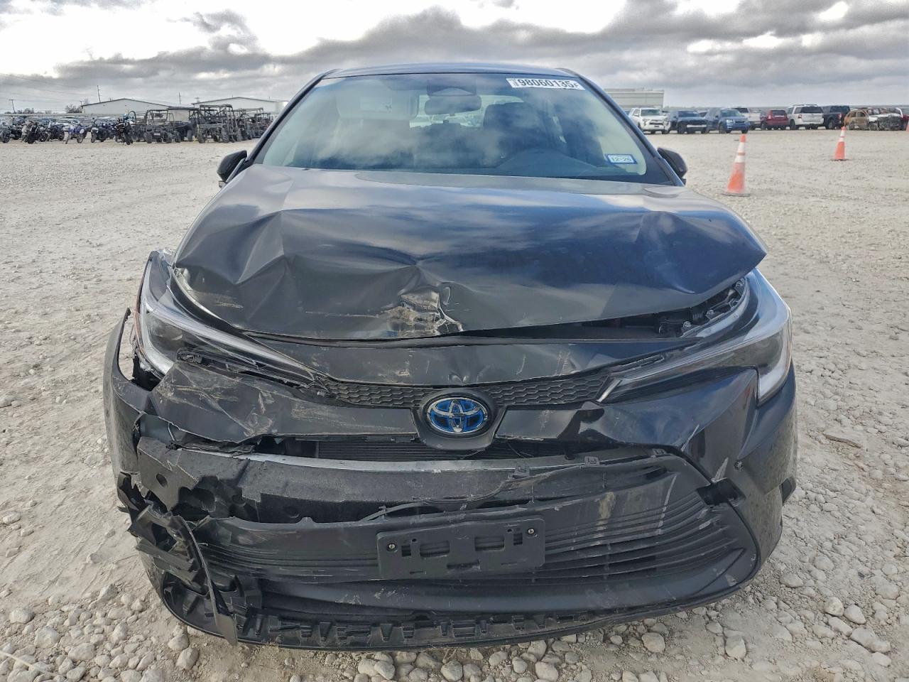 2024 TOYOTA COROLLA LE photo 5