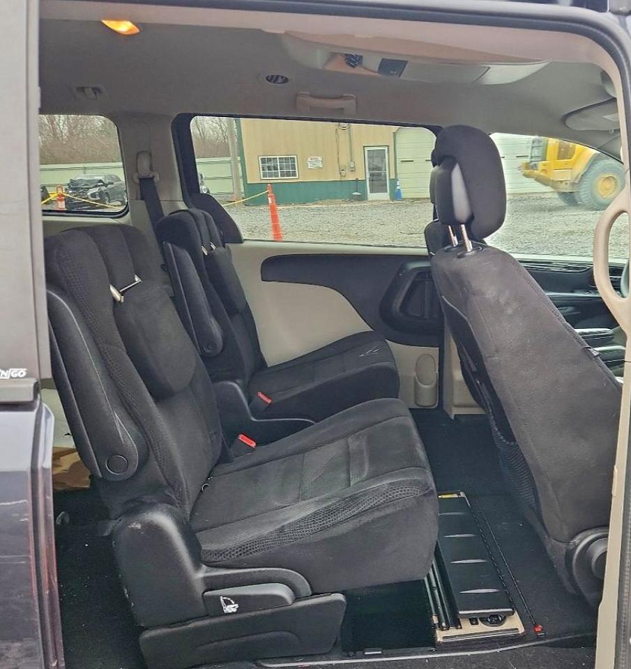 2013 DODGE GRAND CARAVAN SXT photo 11