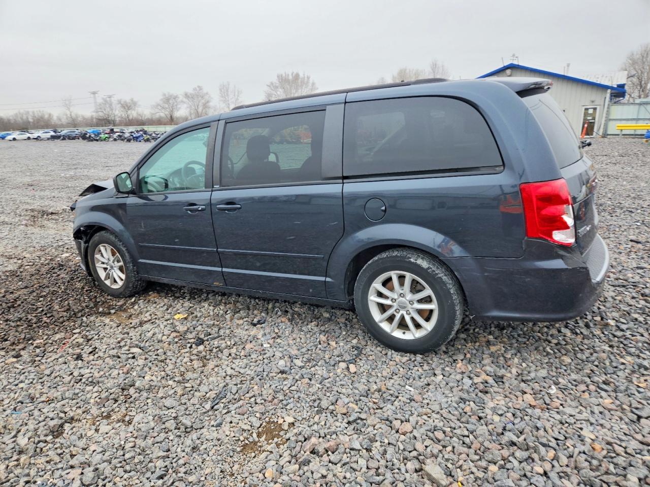 2013 DODGE GRAND CARAVAN SXT photo 2
