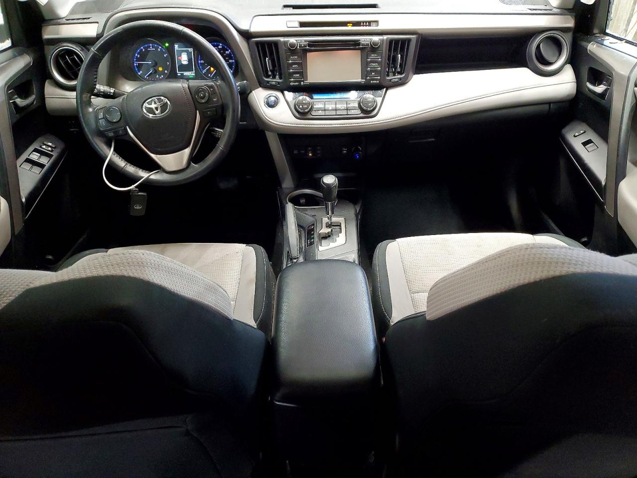 2018 TOYOTA RAV4 ADVENTURE photo 8
