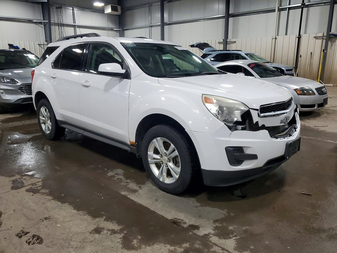 2010 CHEVROLET EQUINOX LT photo 4
