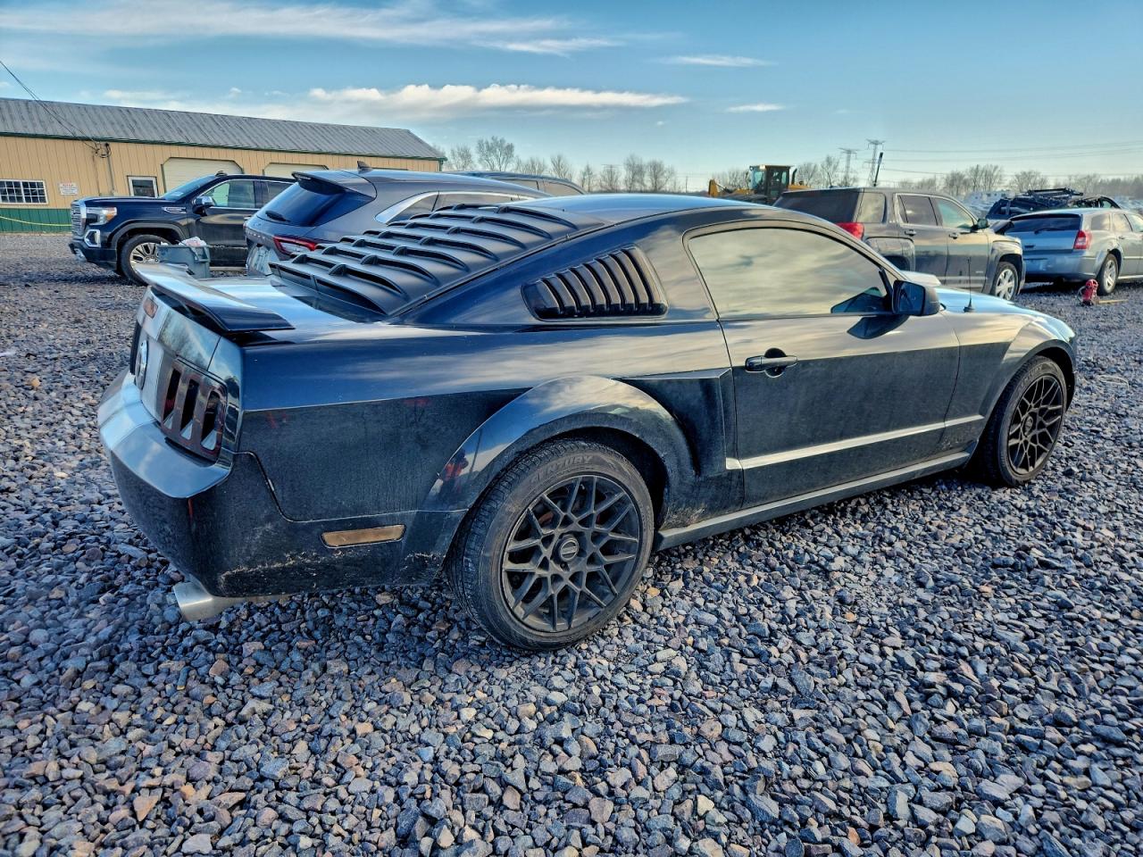 2005 FORD MUSTANG photo 3