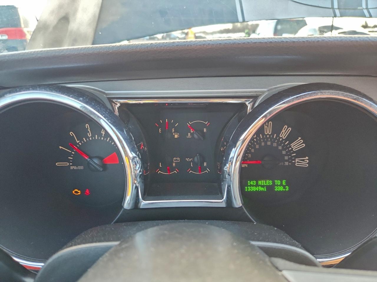2005 FORD MUSTANG photo 9