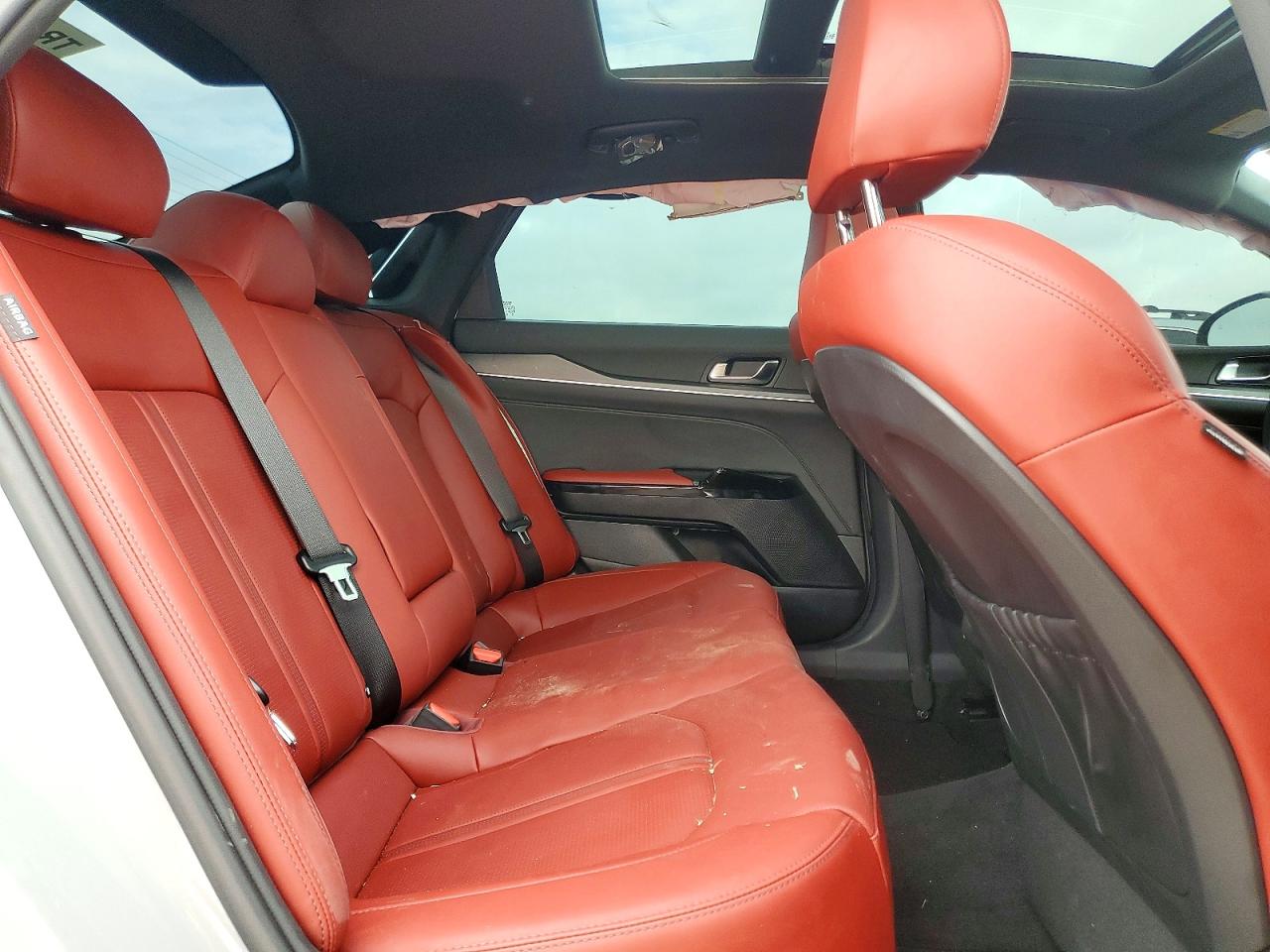 2025 KIA K5 GT LINE photo 10