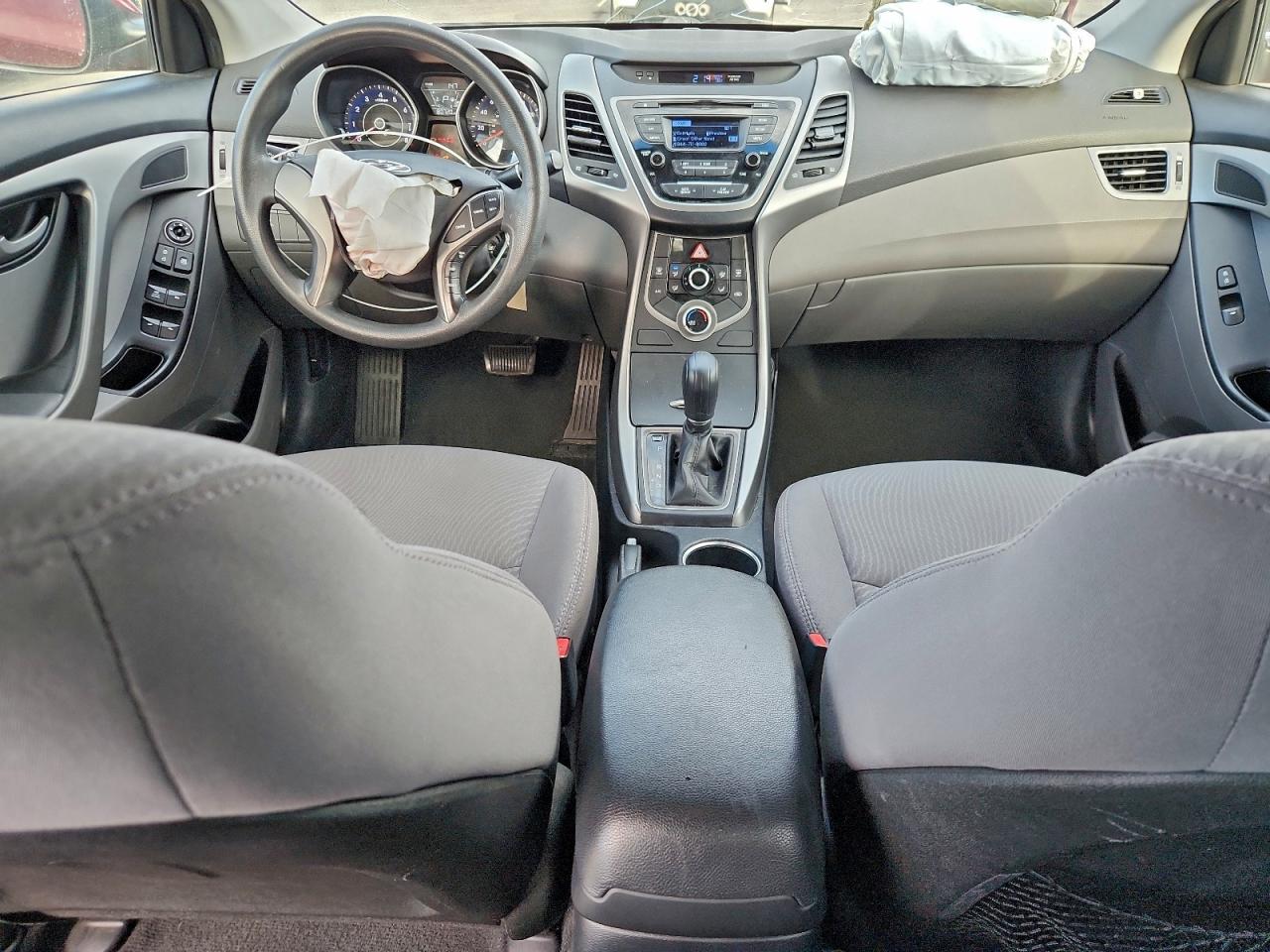 2015 HYUNDAI ELANTRA SE photo 8