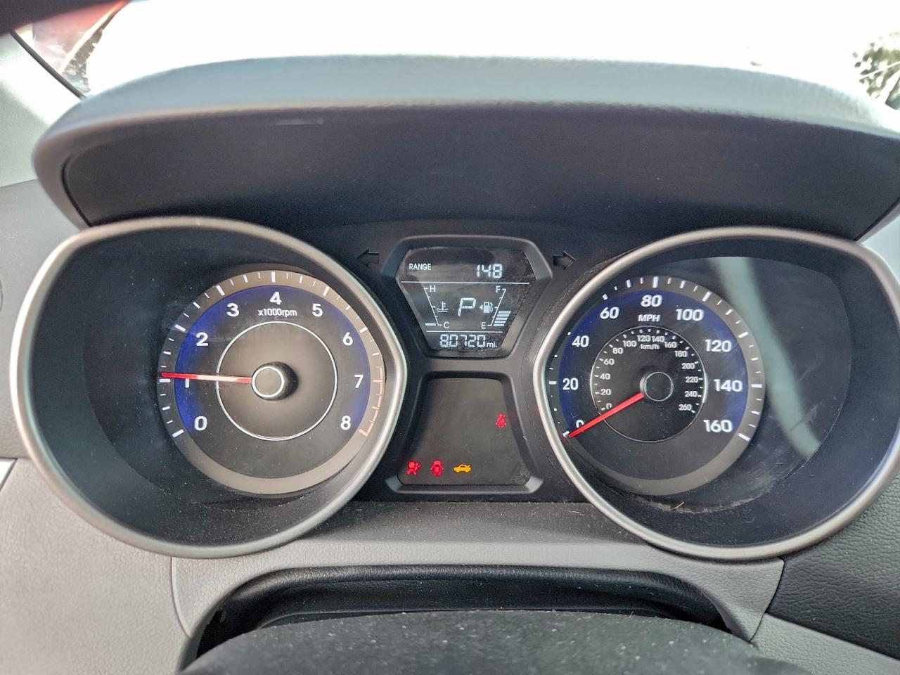 2015 HYUNDAI ELANTRA SE photo 9
