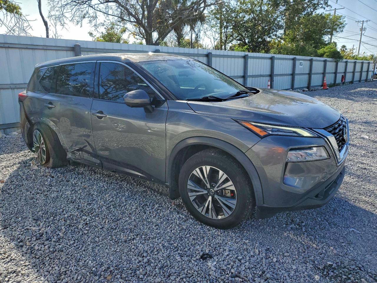 2021 NISSAN ROGUE SV photo 4