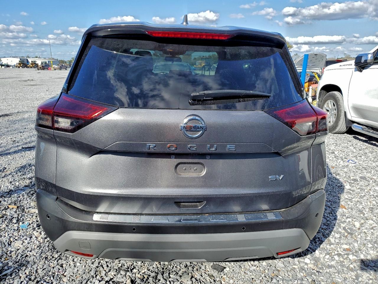 2021 NISSAN ROGUE SV photo 6