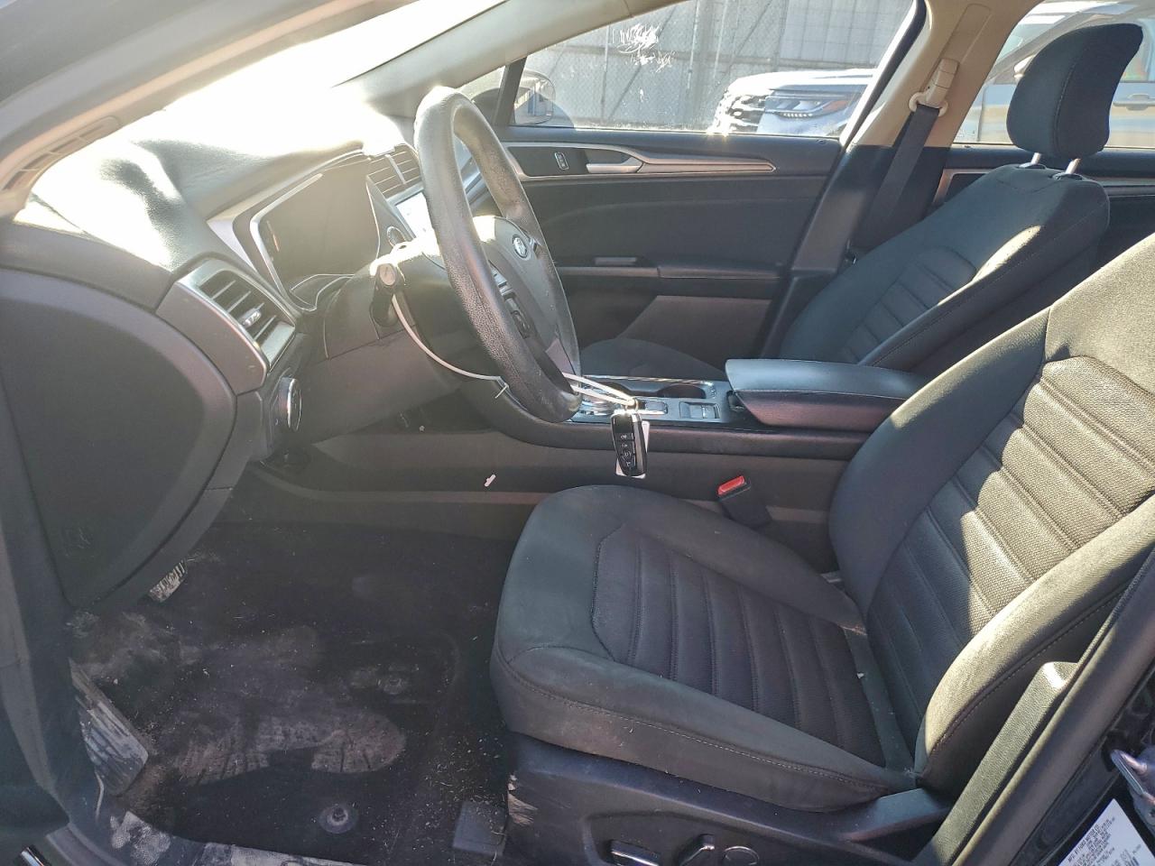 2017 FORD FUSION SE photo 7