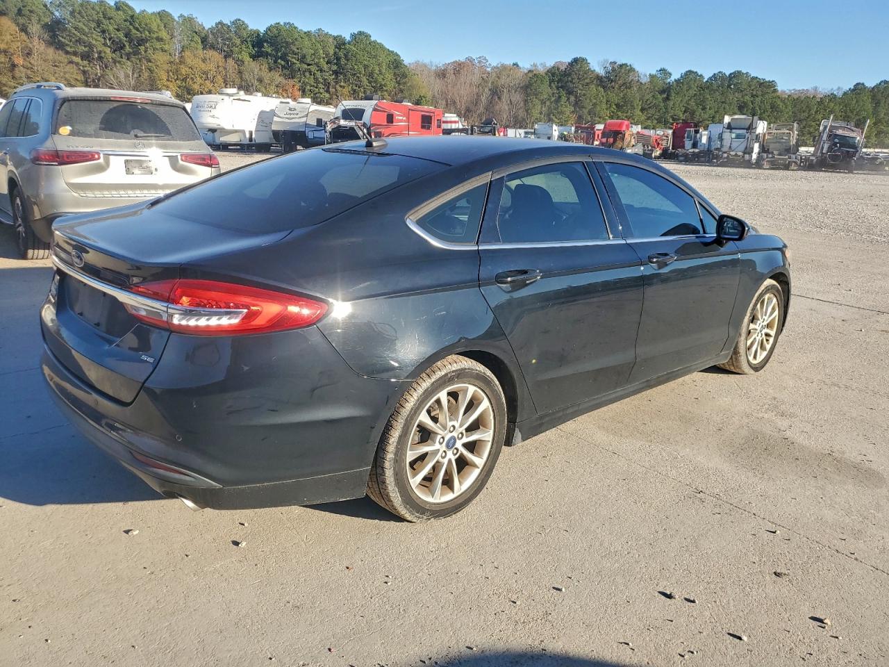 2017 FORD FUSION SE photo 3