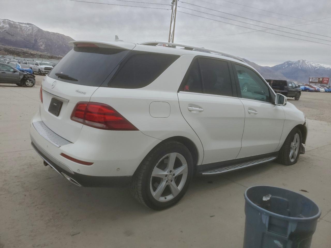 2017 MERCEDES-BENZ GLE 350 4MATIC photo 3