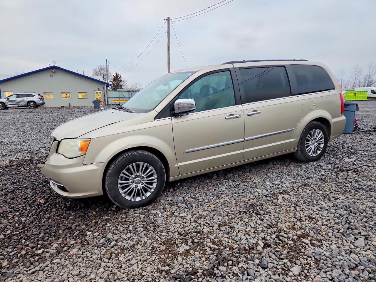2013 CHRYSLER TOWN & COUNTRY