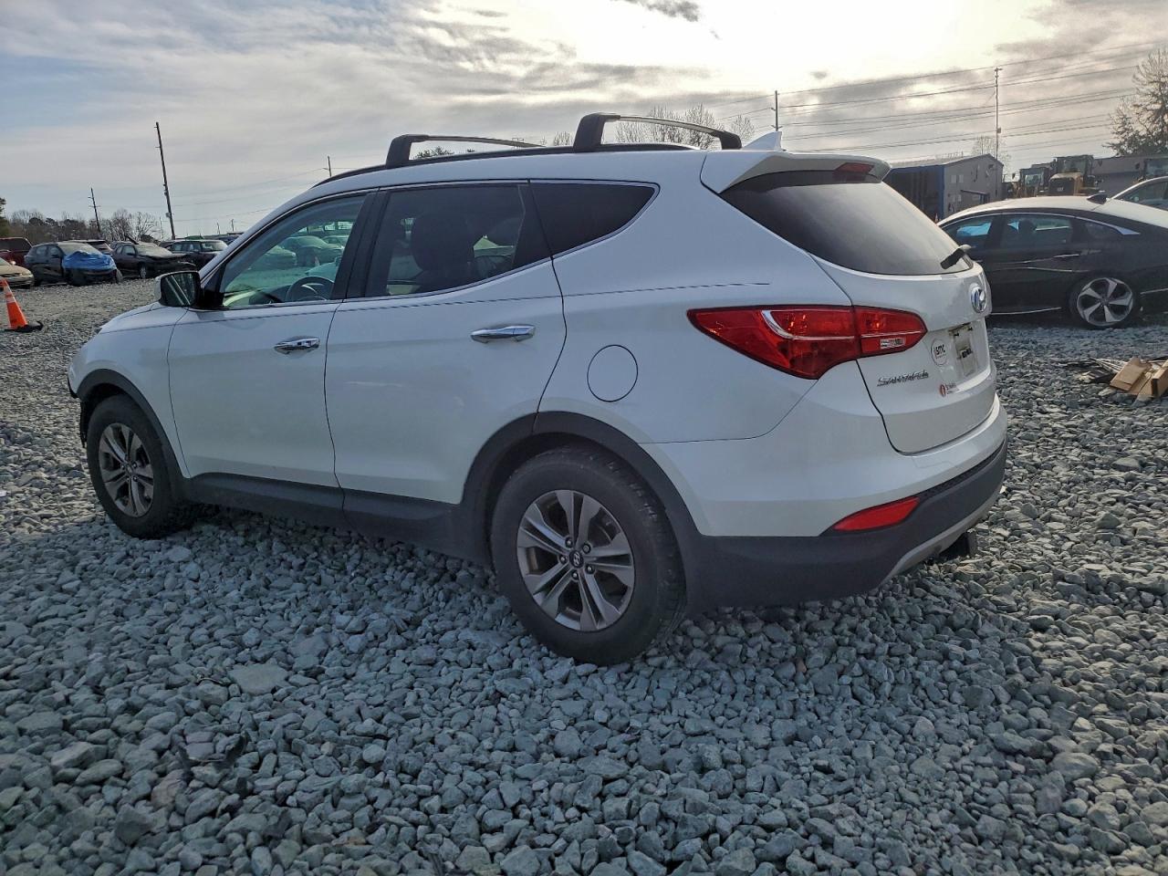 2015 HYUNDAI SANTA FE SPORT photo 2
