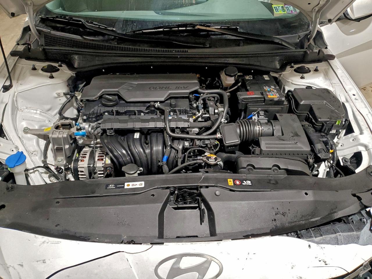 2025 HYUNDAI ELANTRA SEL photo 11