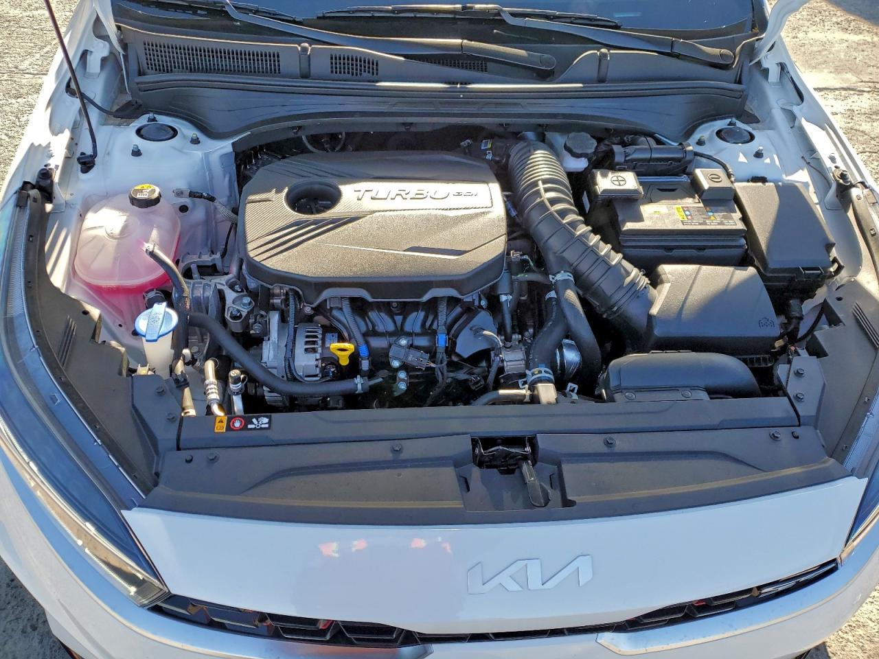 2024 KIA FORTE GT photo 11