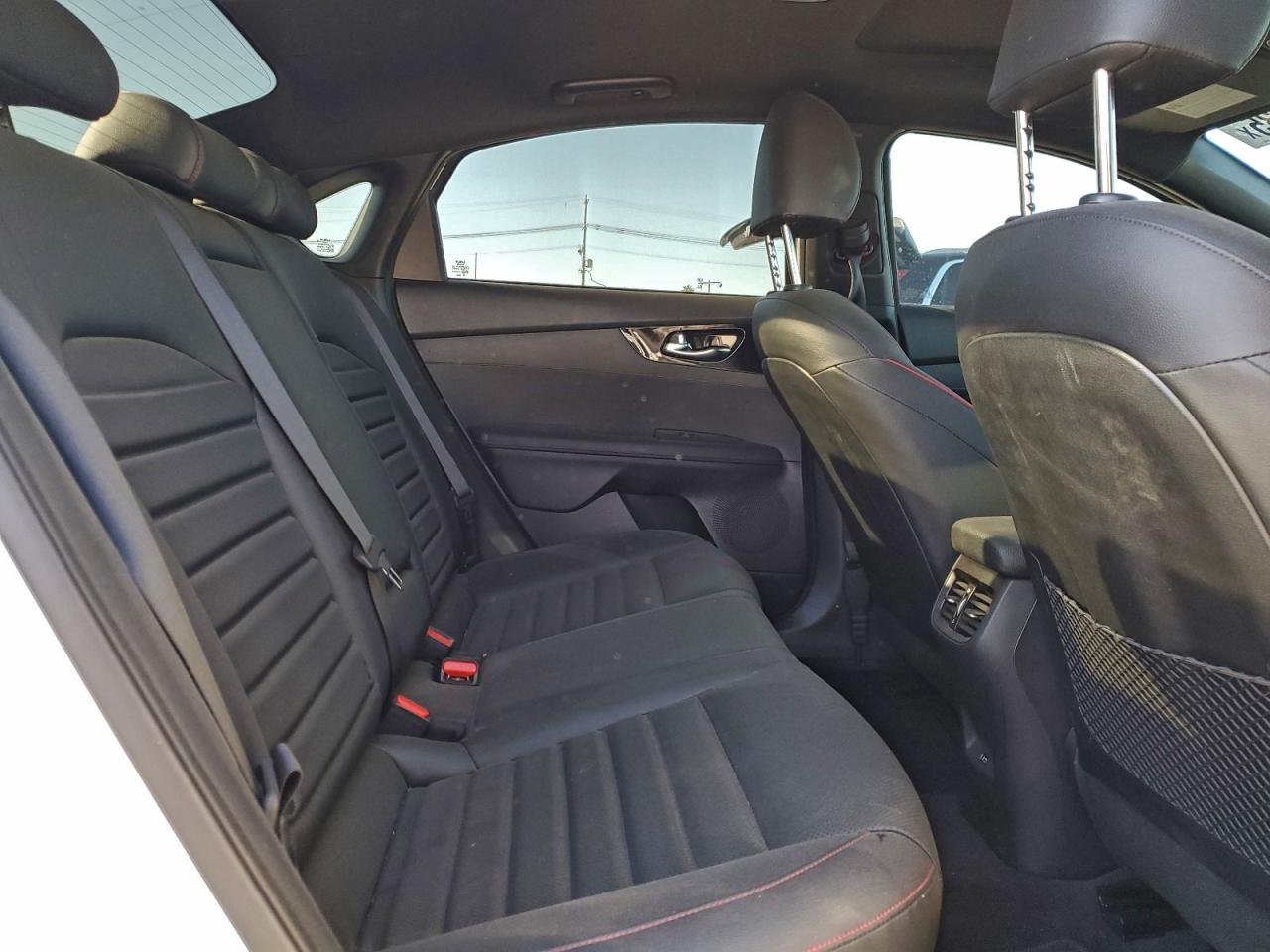 2024 KIA FORTE GT photo 10
