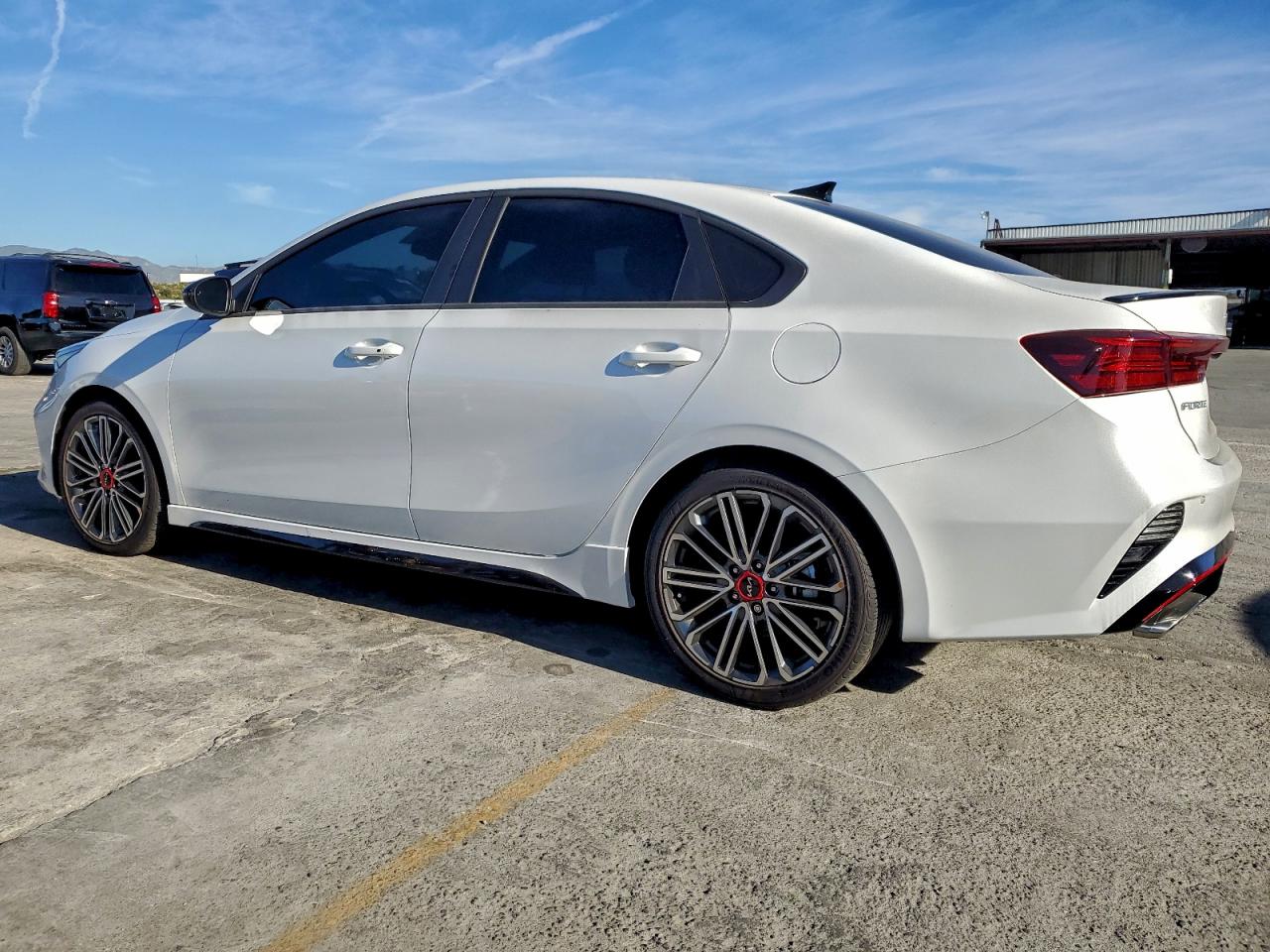 2024 KIA FORTE GT photo 2