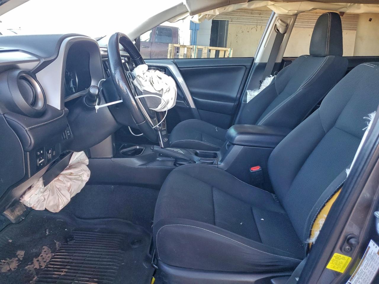 2018 TOYOTA RAV4 ADVENTURE photo 7