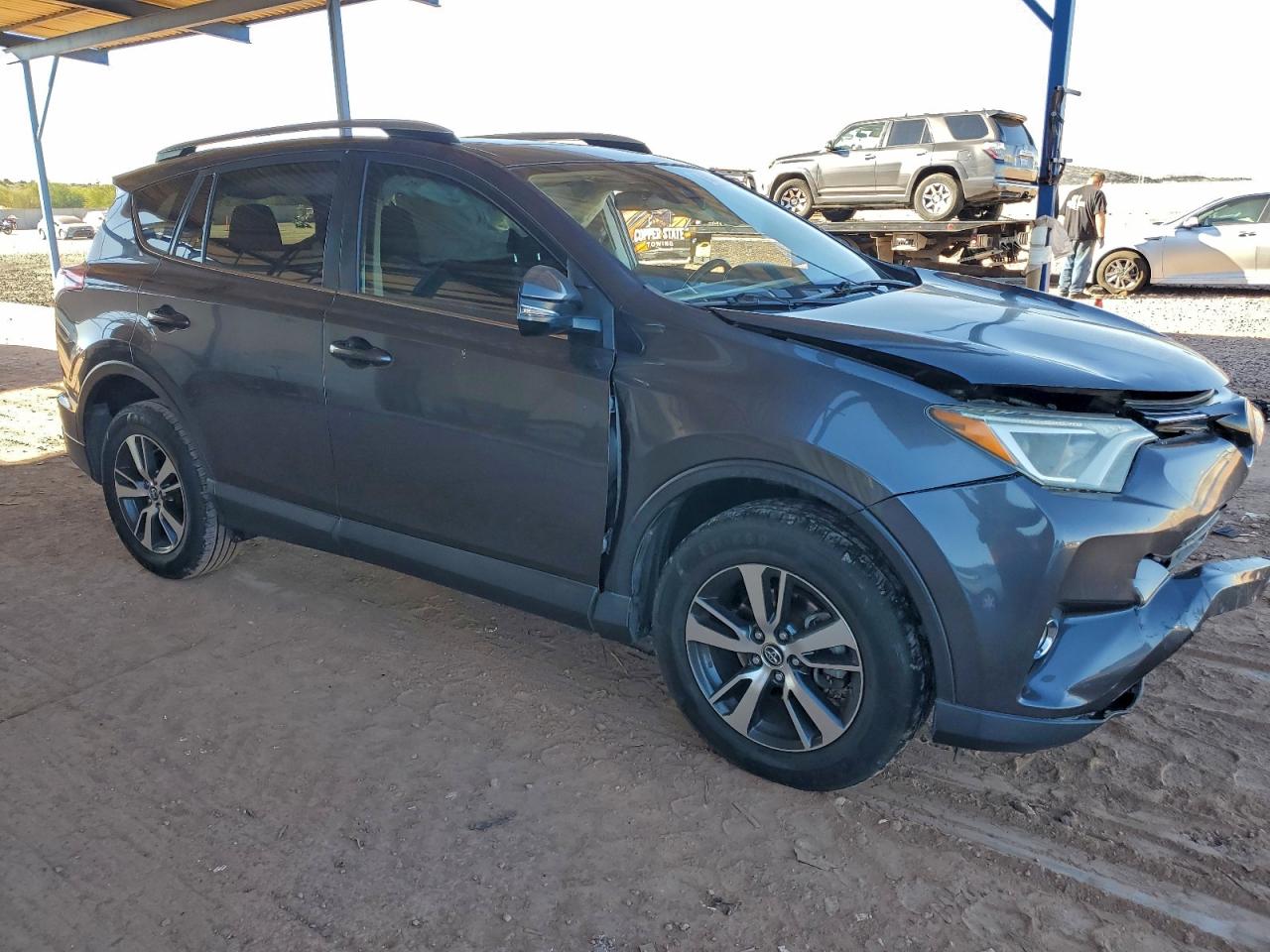 2018 TOYOTA RAV4 ADVENTURE photo 4